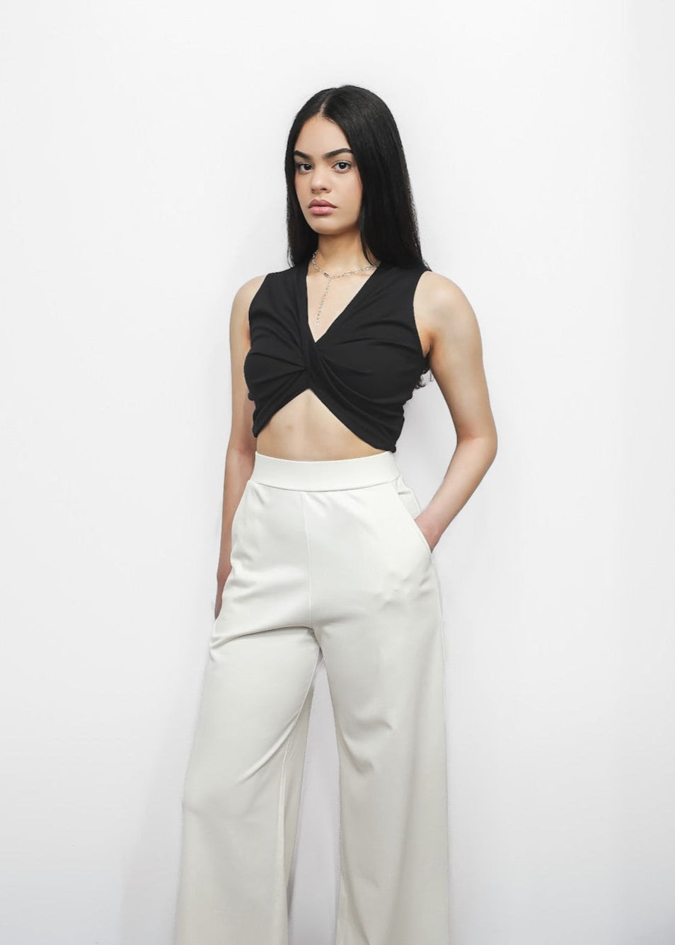 Twist Top Sleeveless 2-in-1 in Black