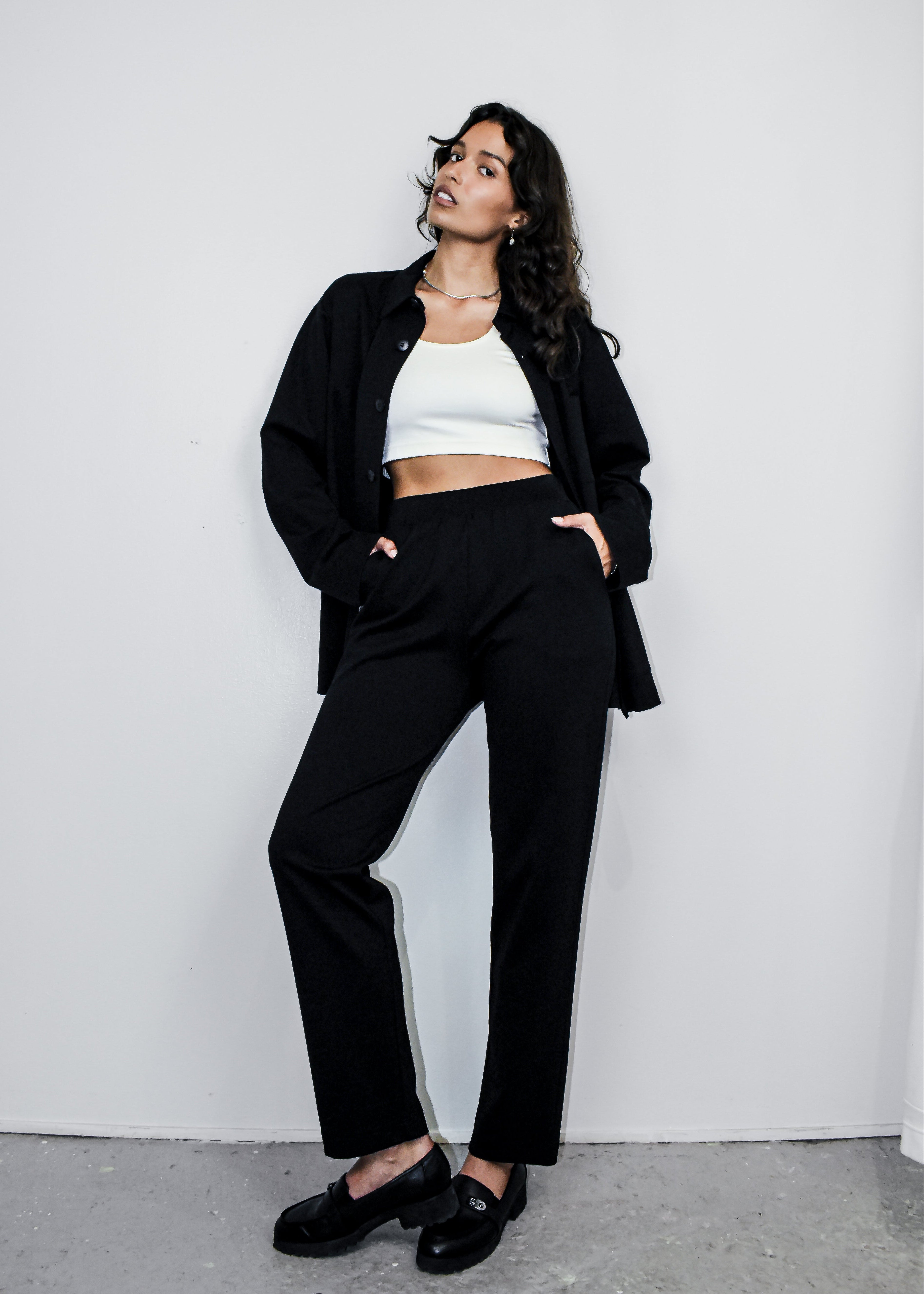 Straight Leg Pant in Black