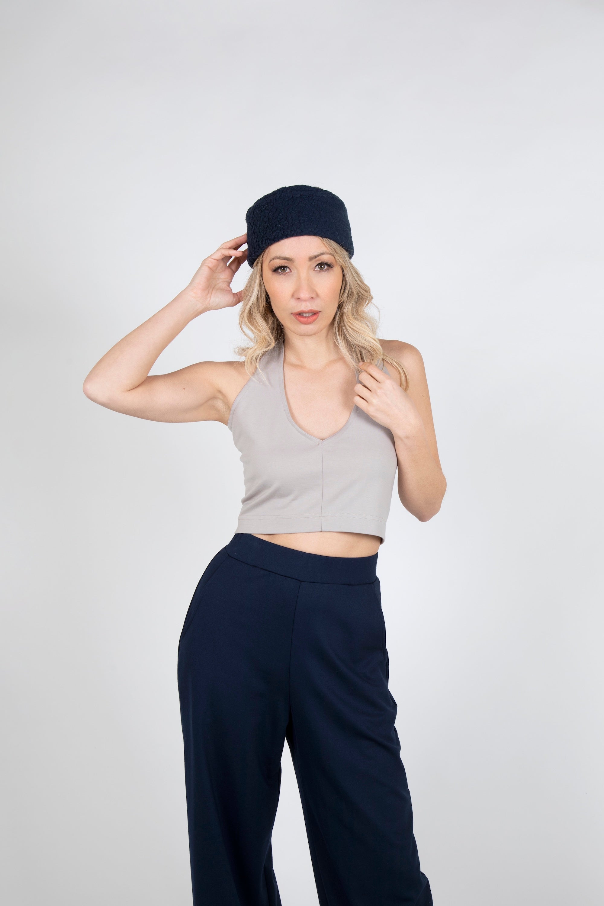 Starling Crop 2-in-1 in Taupe