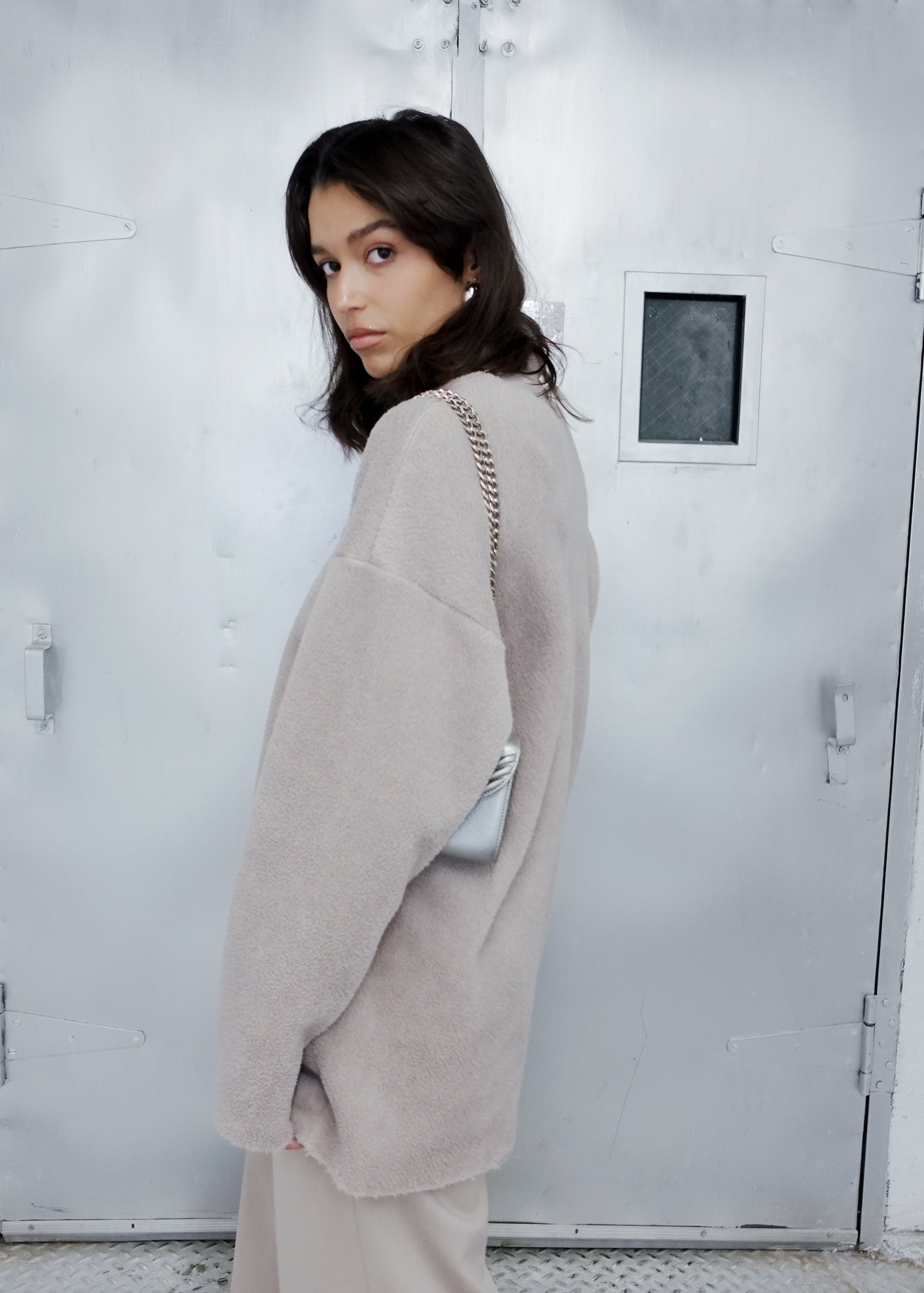 Polartec® Fuzzy Puffin Unisex Top 2-in-1 in Taupe