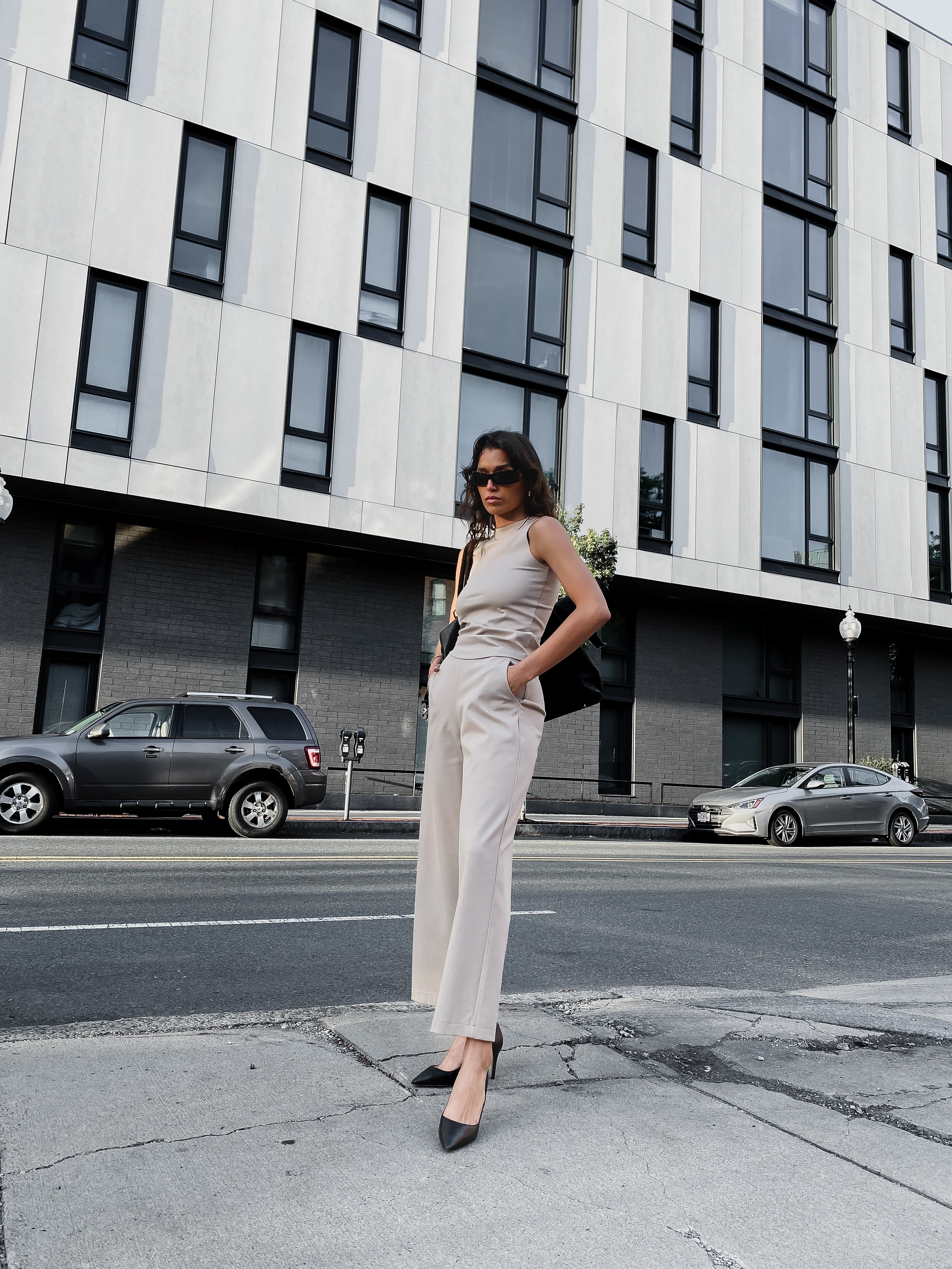 Sparrow Top 2-in-1 in Taupe