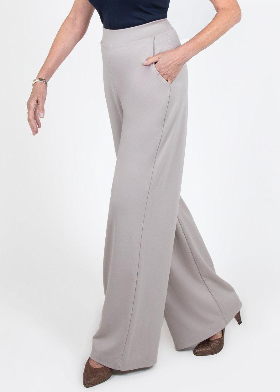 Bantam Pant in Taupe