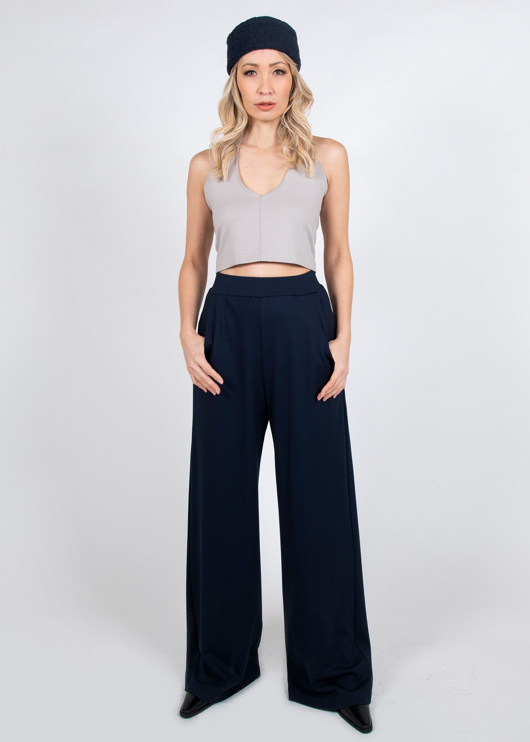 Bantam Pant in Navy