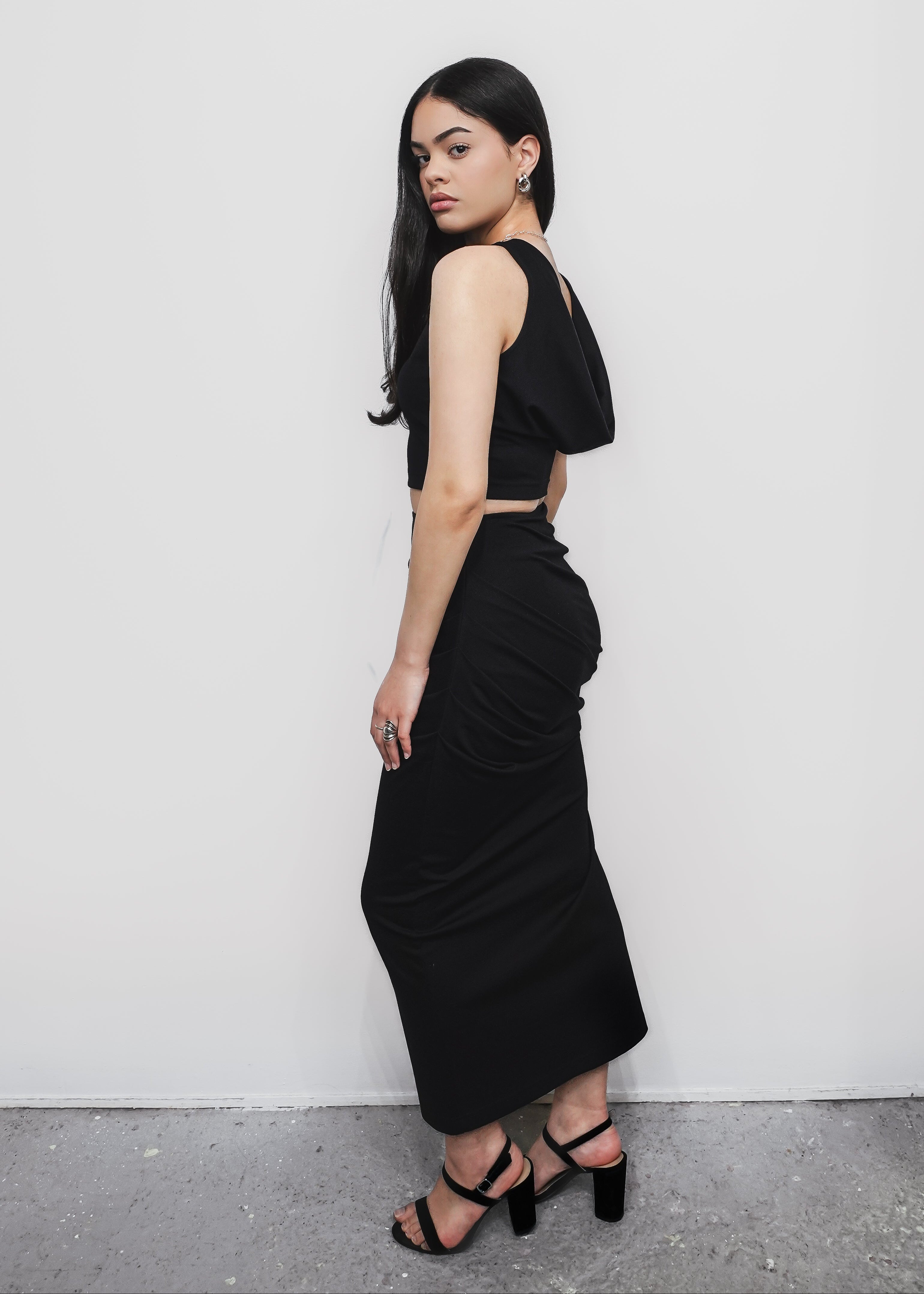 Cowl Neck Sleeveless Top 2-in-1 in Black