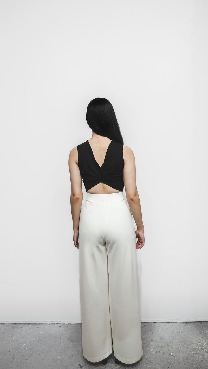 Twist Top Sleeveless 2-in-1 in Black