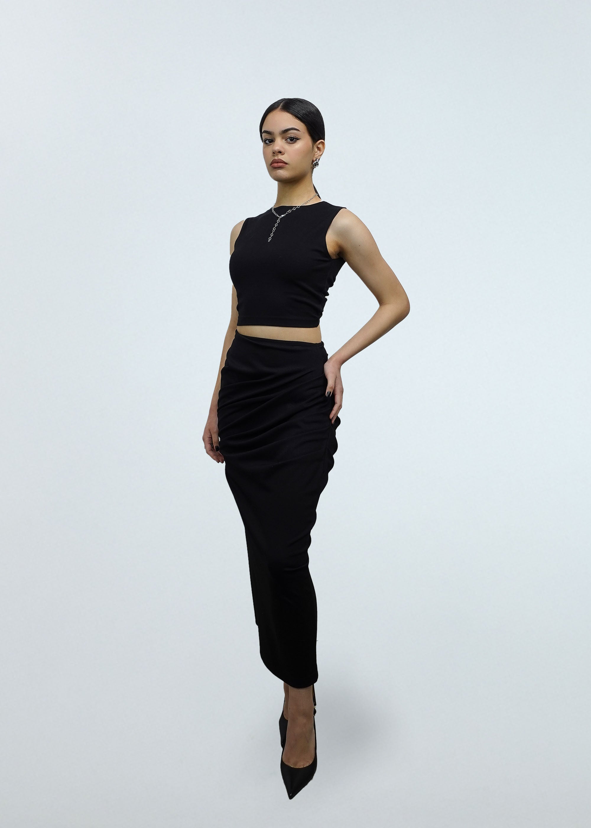 Twist Top Sleeveless 2-in-1 in Black