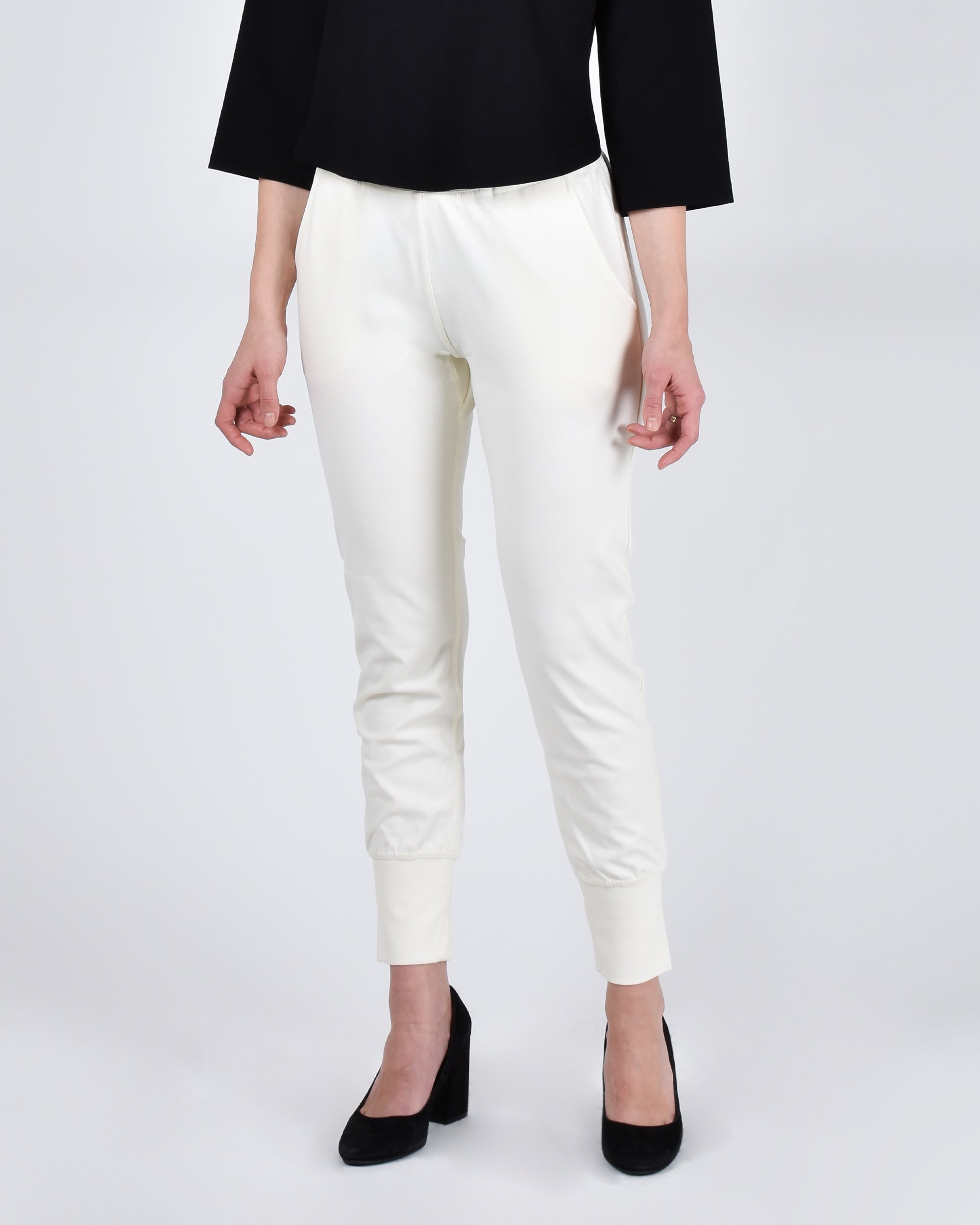 Mocking J Joggers in Cream - PARIDAEZ 